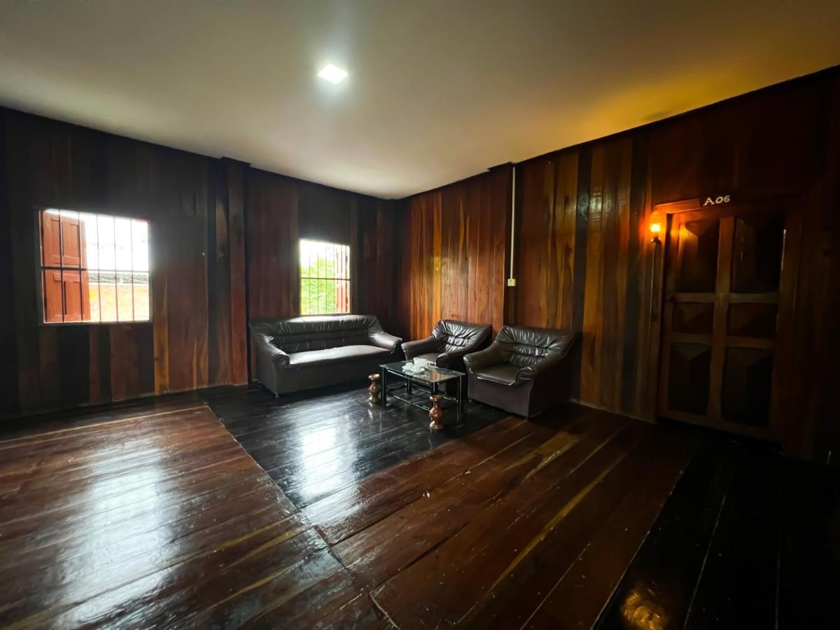 Lotus Blanc Homestay Μπατταμπάνγκ Εξωτερικό φωτογραφία