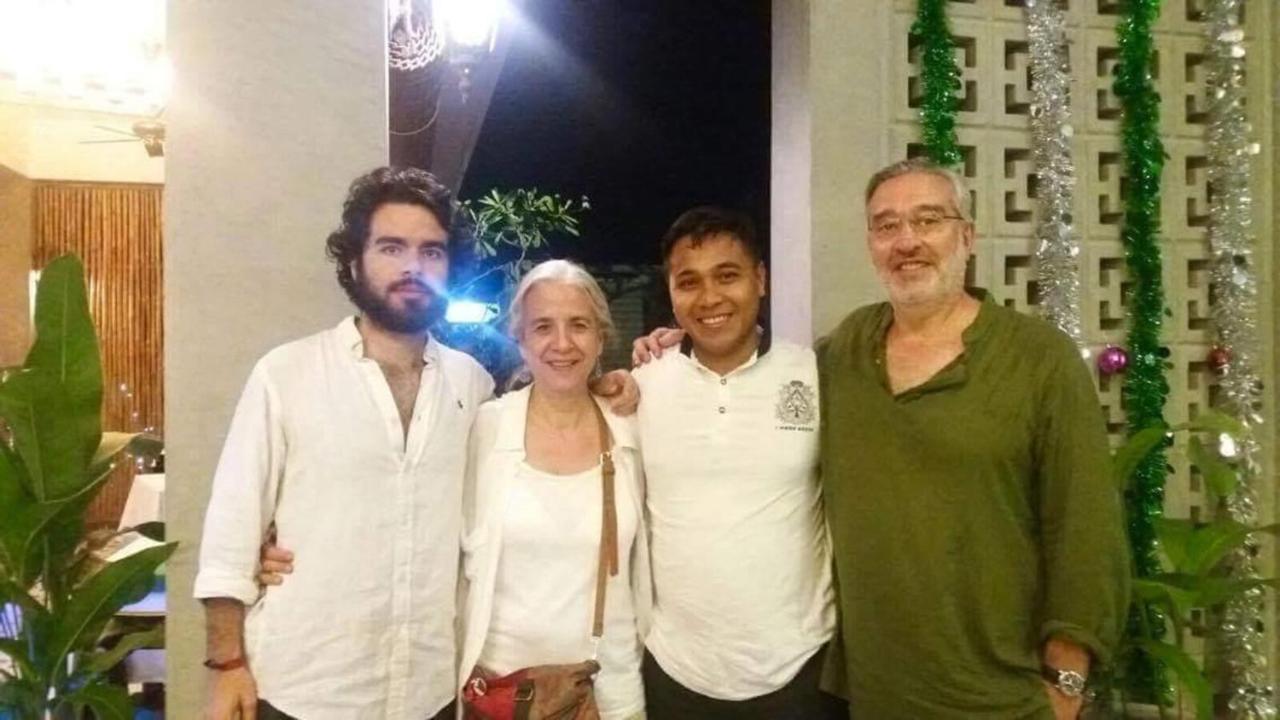 Lotus Blanc Homestay Μπατταμπάνγκ Εξωτερικό φωτογραφία