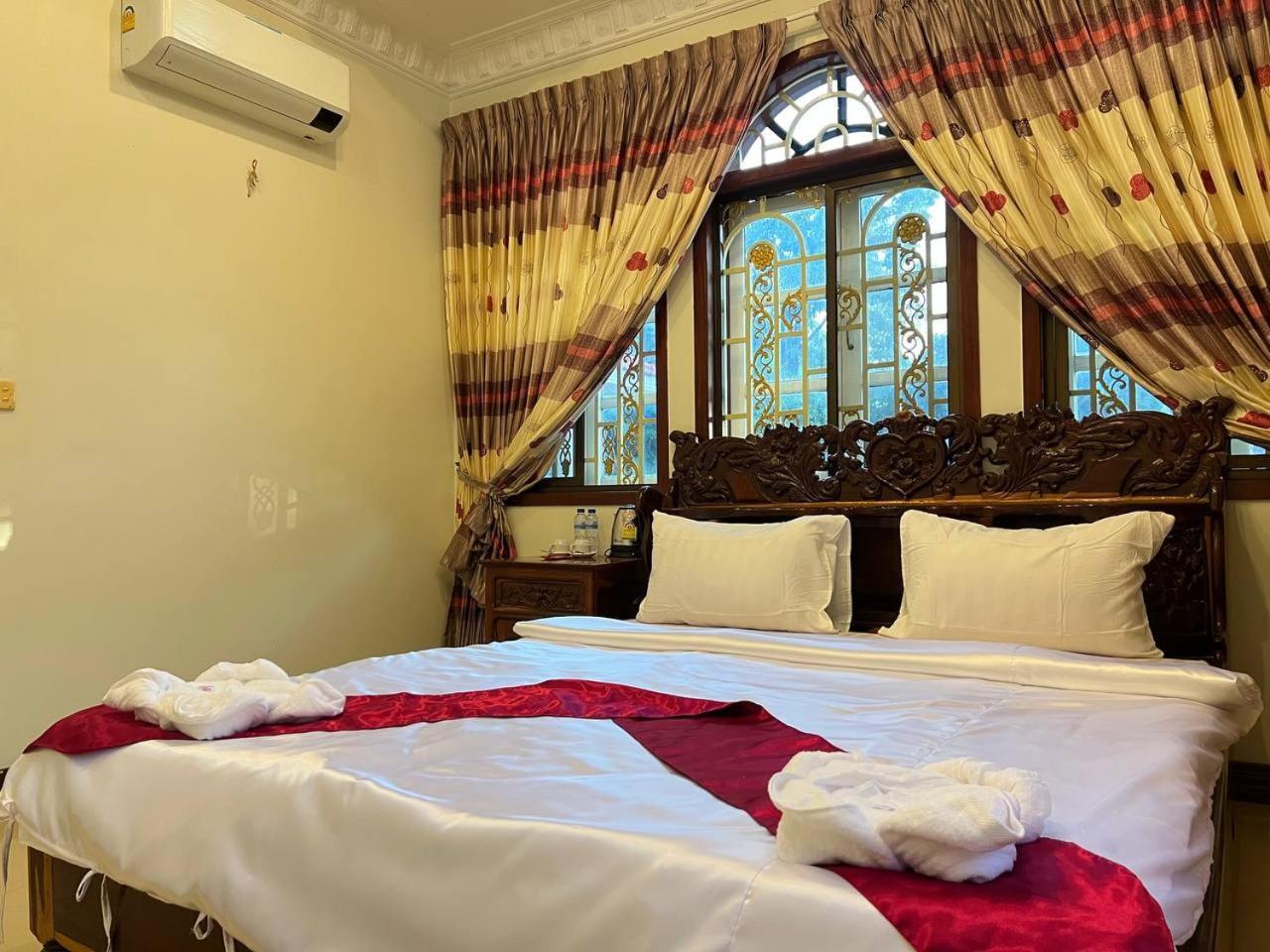 Lotus Blanc Homestay Μπατταμπάνγκ Εξωτερικό φωτογραφία